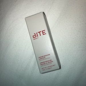 BITE LIPSTICK